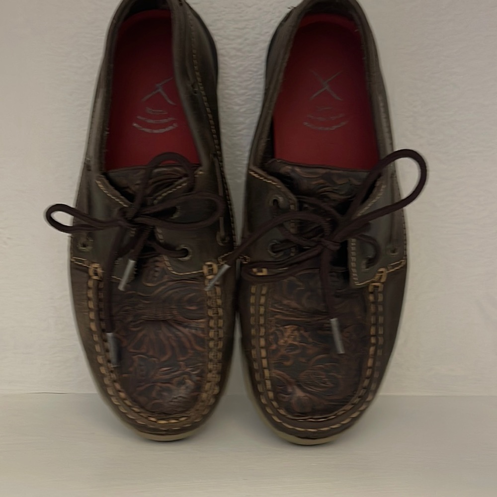 Twisted X - size 7.5